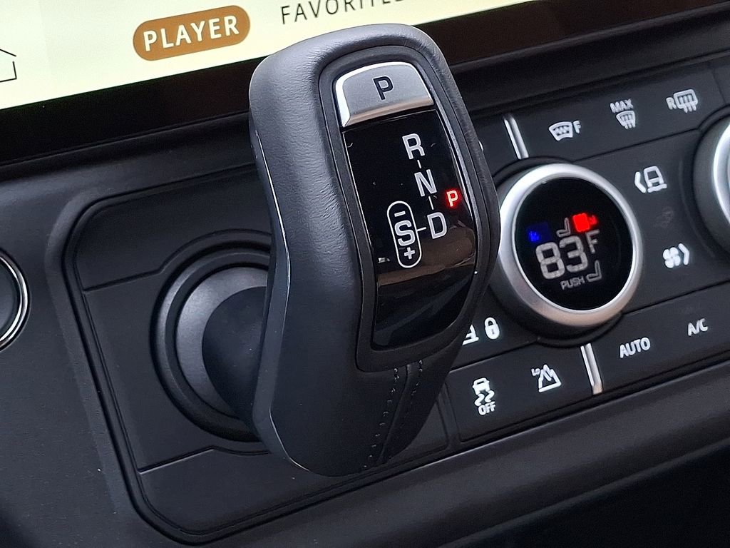 New 2026 Land Rover Defender 110 X-Dynamic SE image 13