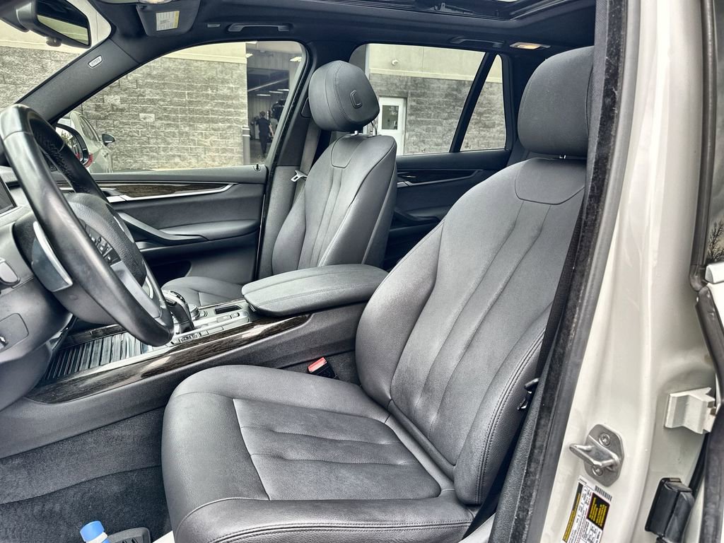 Used 2018 BMW X5 sDrive35i w/ M Sport Package image 12