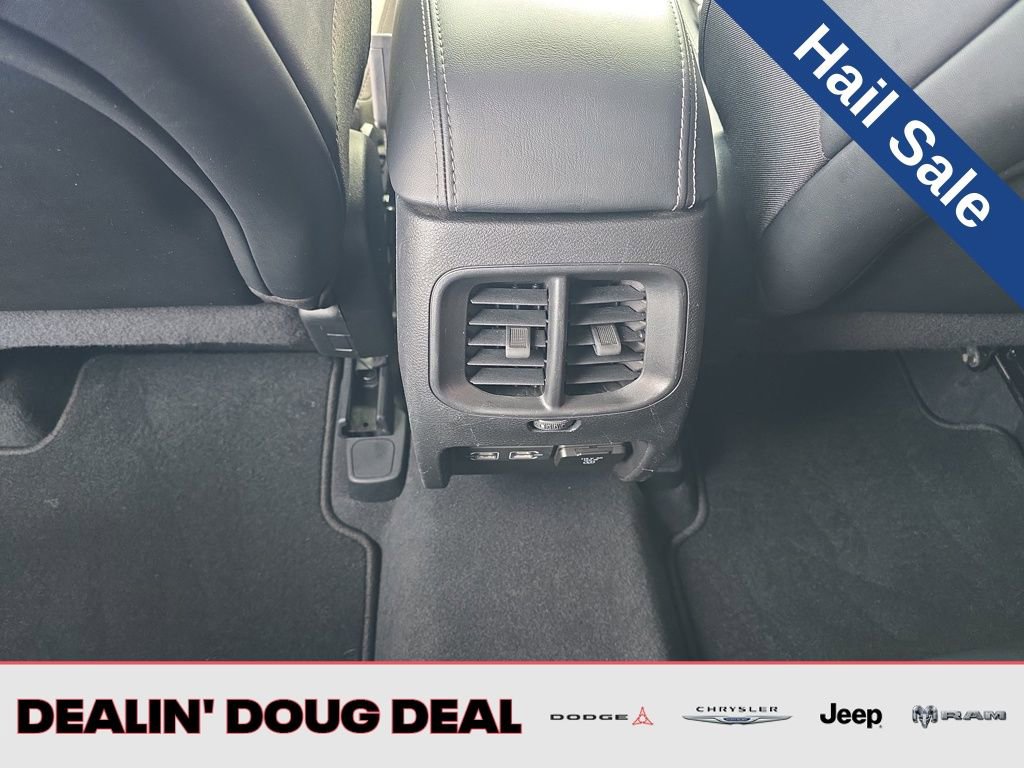 Used 2023 Jeep Cherokee Altitude Lux image 26