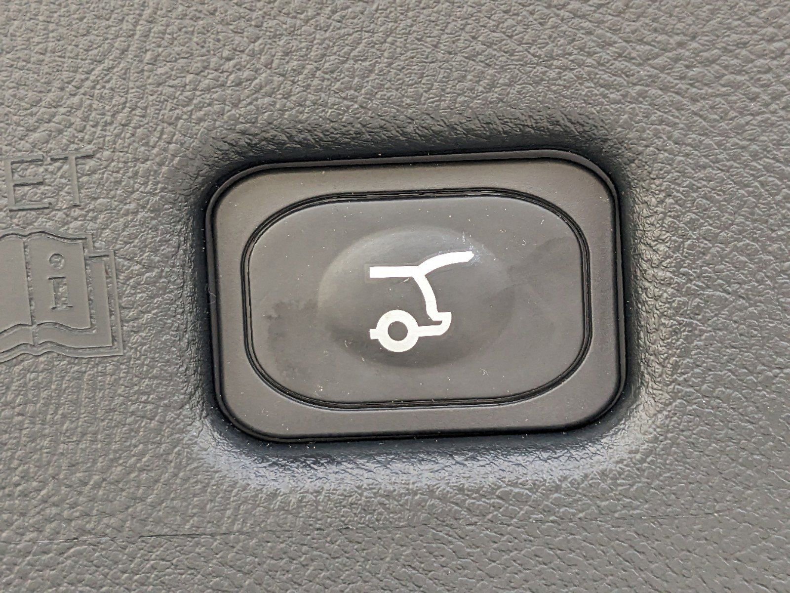 Certified 2023 Lincoln Nautilus Reserve w/ Monochromatic Package image 15