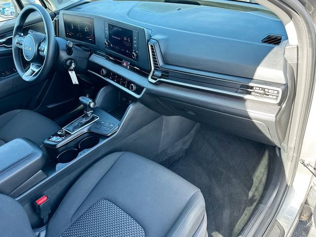 Used 2024 Kia Sportage LX image 28