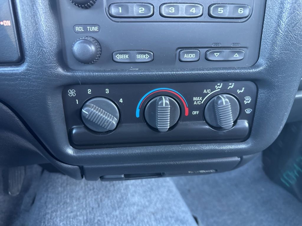 Used 2003 GMC Sonoma SL image 14