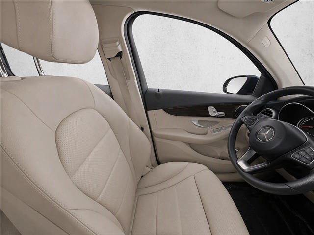 Used 2018 Mercedes-Benz GLC 300 image 24