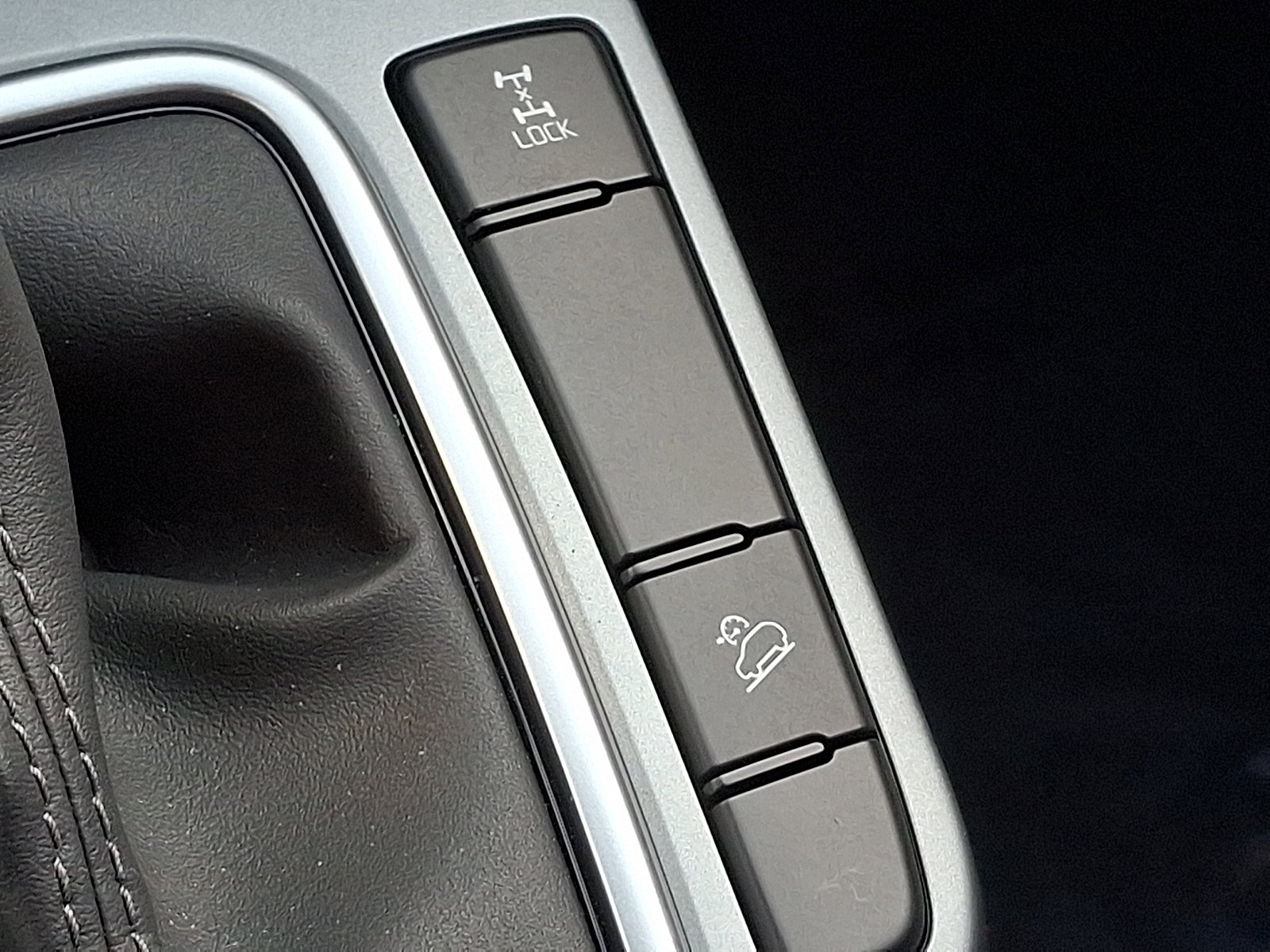 Used 2025 Kia Seltos LX image 25