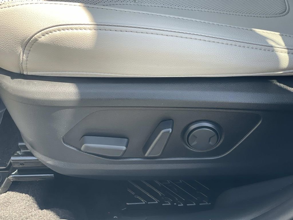 Certified 2022 Hyundai Tucson SEL w/ Convenience + Premium Package AWD/4WD image 23