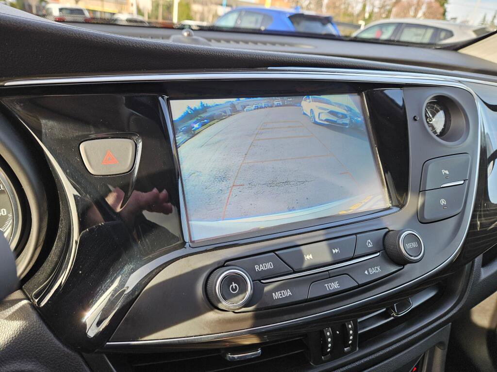 Used 2019 Buick Envision Essence image 36