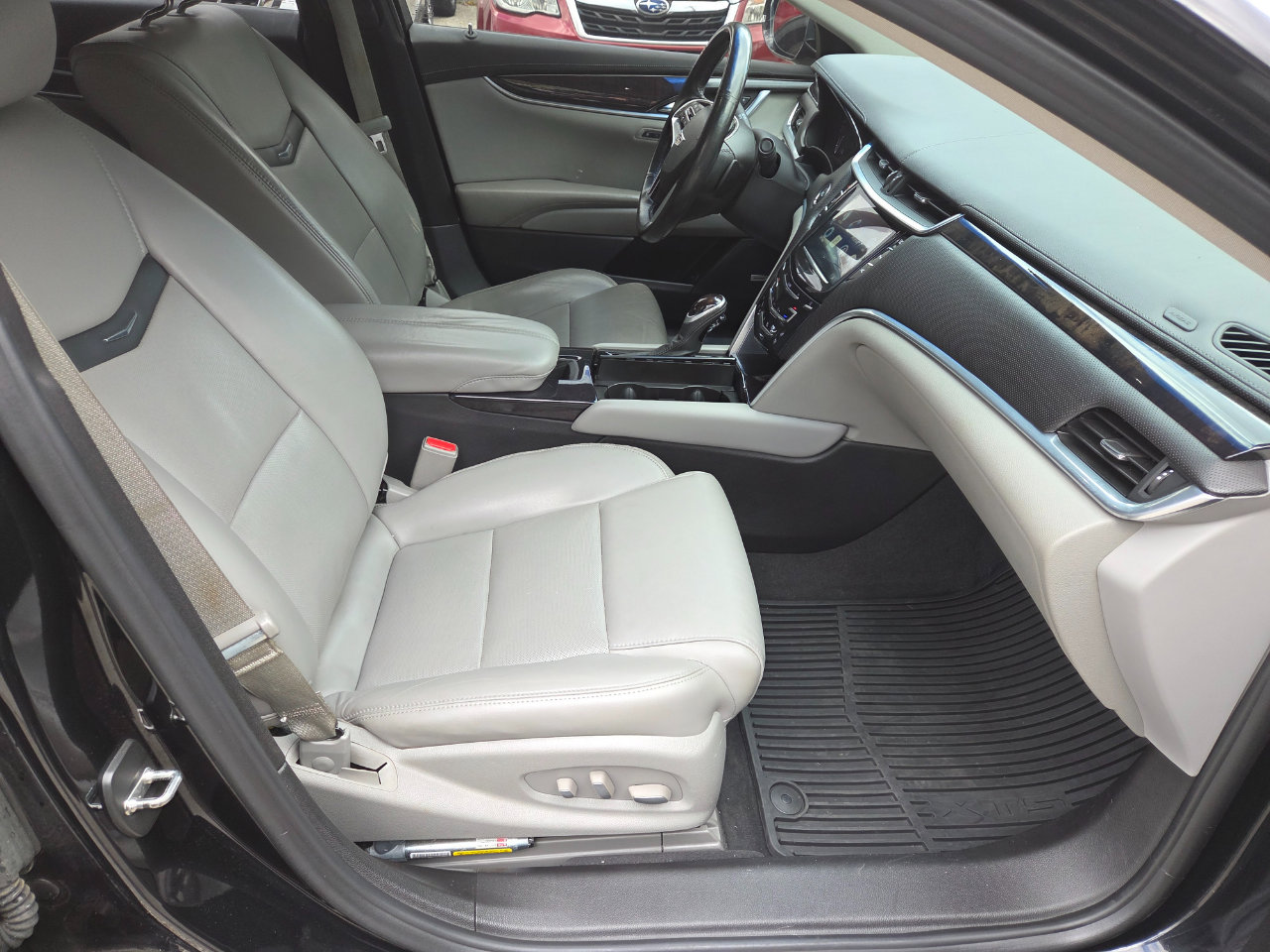 Used 2016 Cadillac XTS Luxury w/ Driver Awareness Package image 13