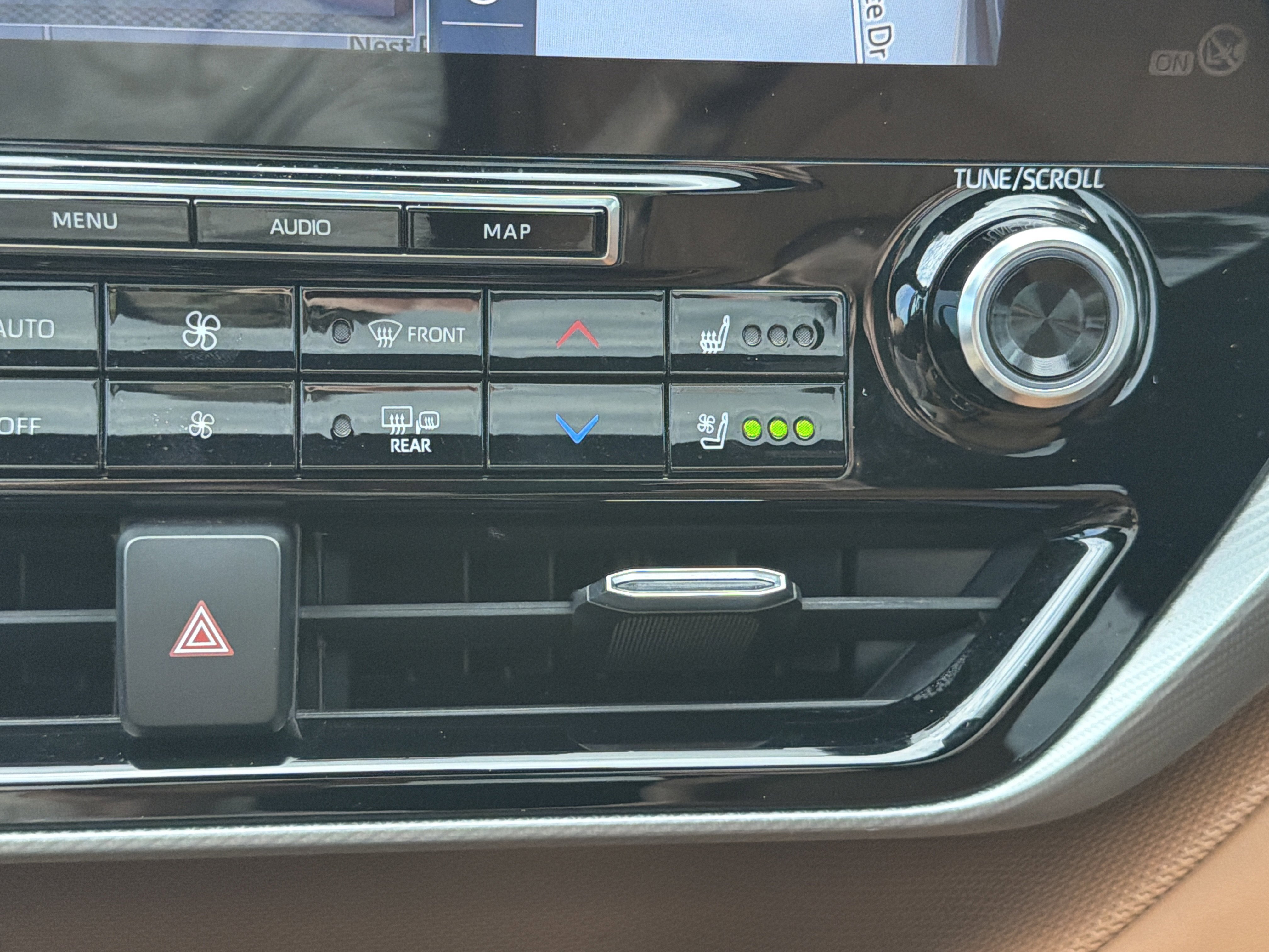 Used 2020 Toyota Highlander Platinum FWD image 81