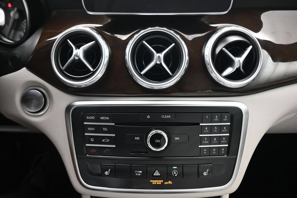 Used 2016 Mercedes-Benz GLA 250 image 20