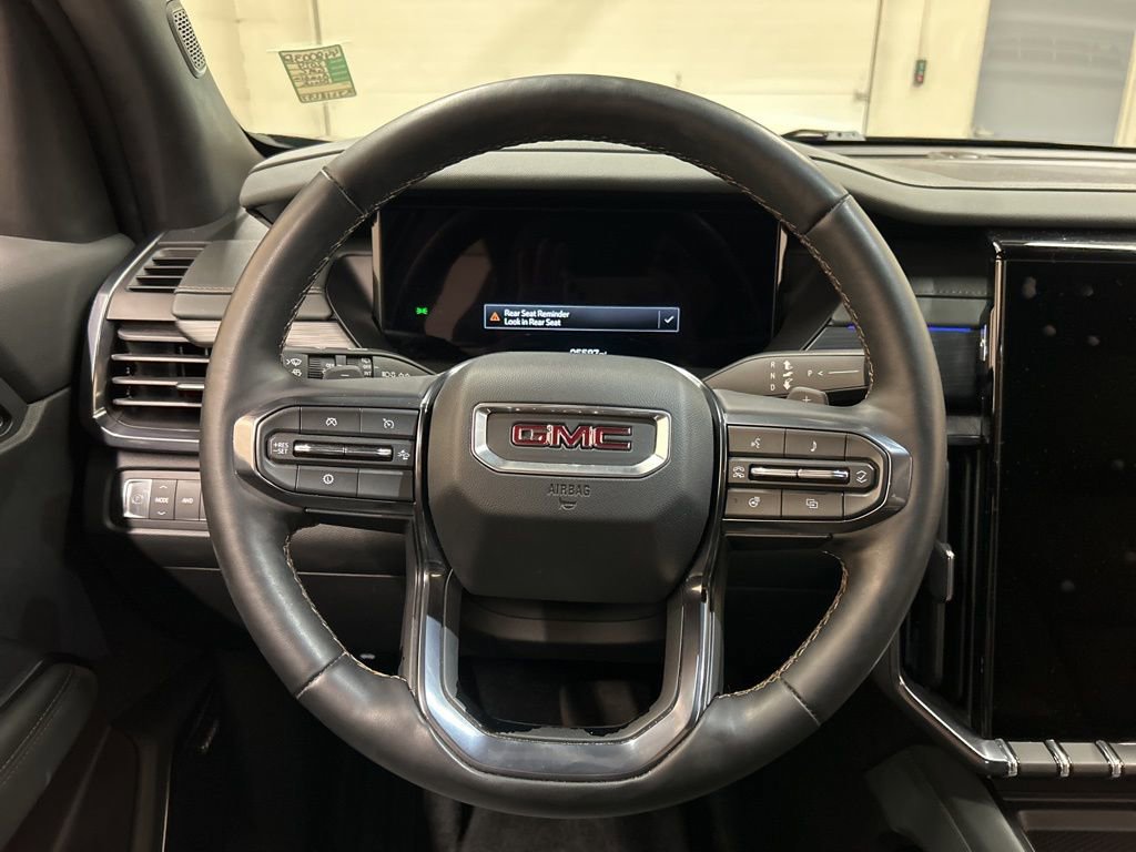 Used 2024 GMC Acadia AT4 w/ Luxury Package image 19