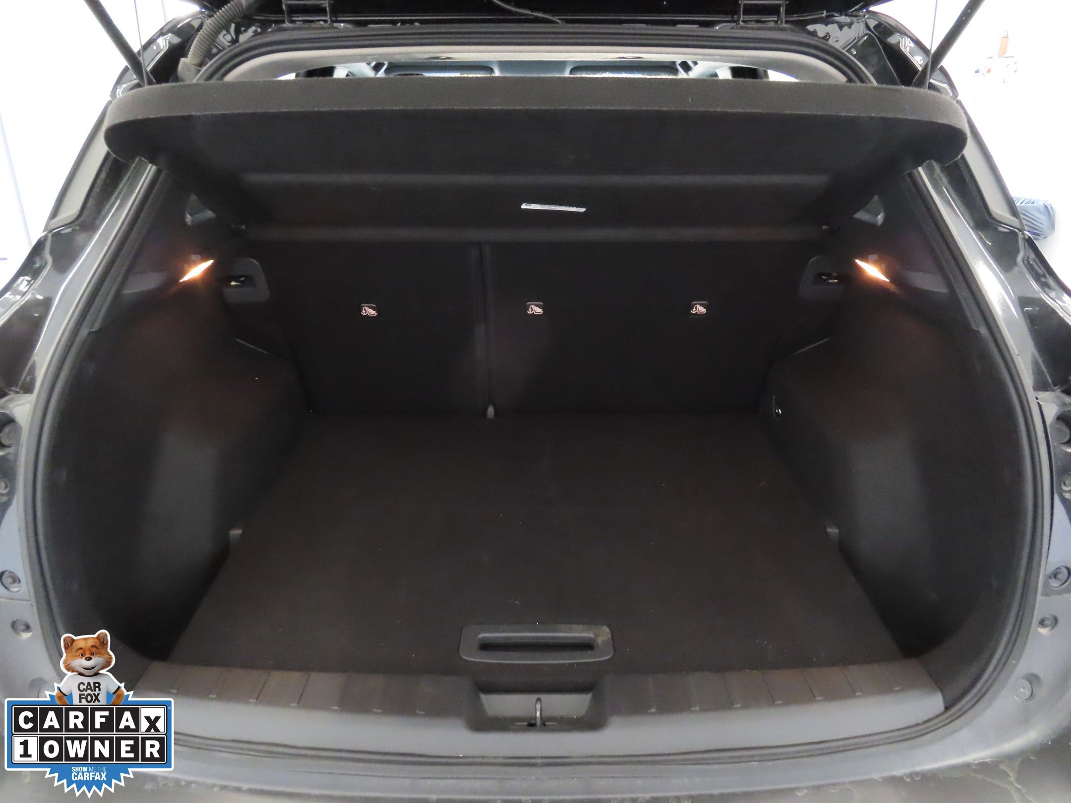 Used 2025 Nissan Kicks SV image 23