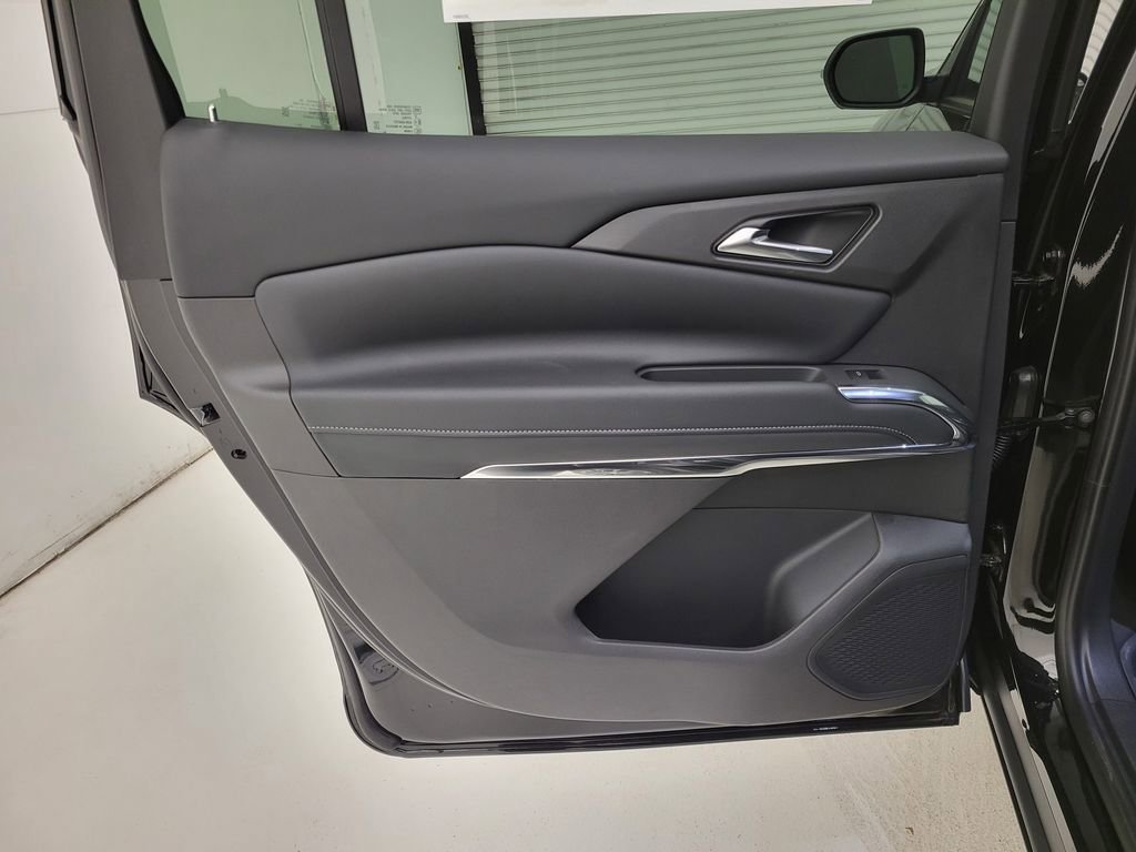 New 2026 Chevrolet Traverse LT w/ Sun and Wheel Package image 42