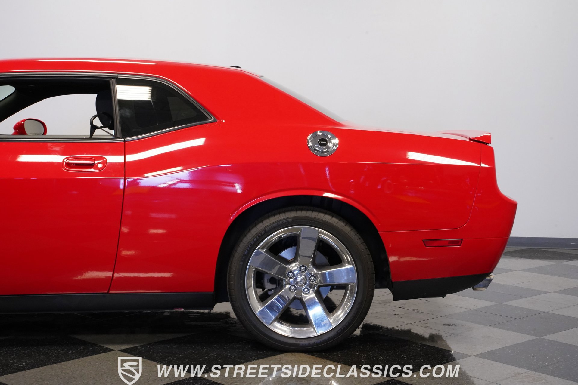 Used 2009 Dodge Challenger R/T image 24