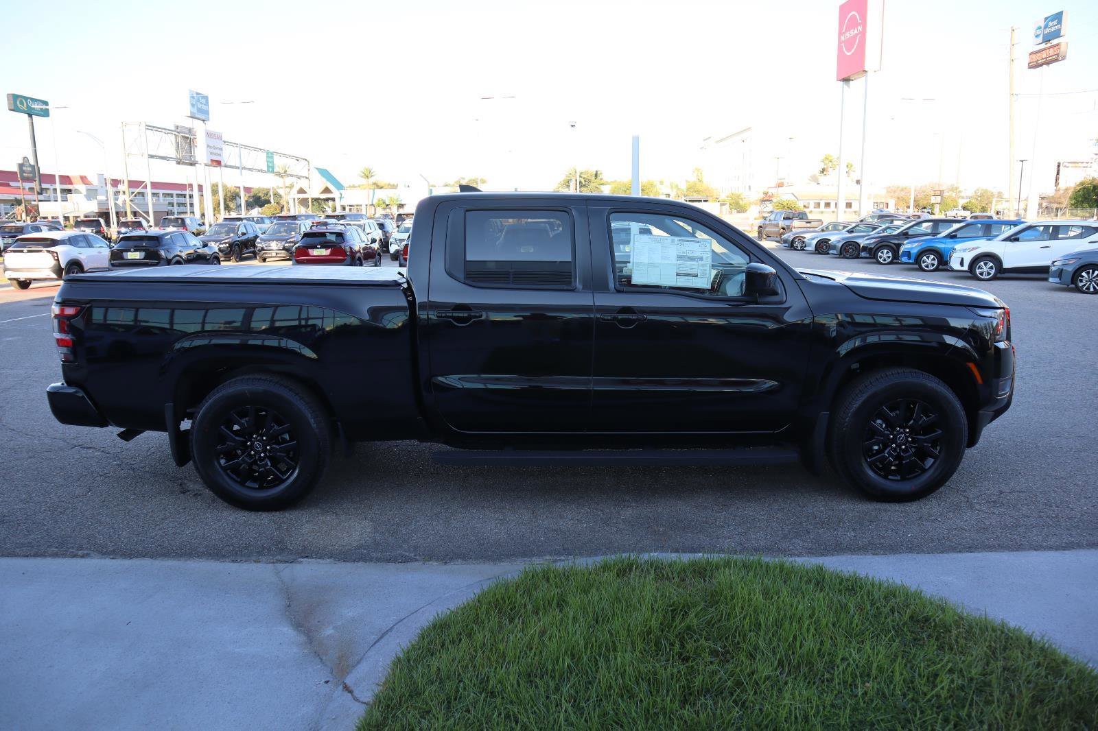 New 2026 Nissan Frontier SV image 12