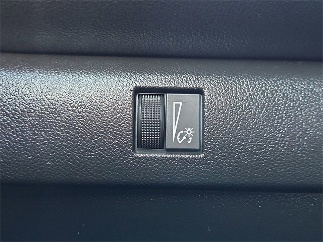 Used 2023 Chevrolet Colorado LT w/ LT Convenience Package image 17