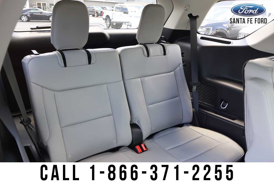 New 2026 Ford Explorer Active w/ Active Comfort Package RWD image 28