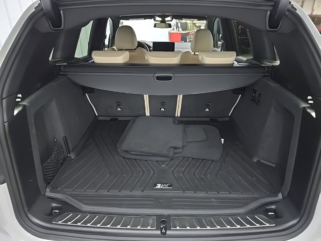 Used 2024 BMW X3 xDrive30i w/ Premium Package image 12
