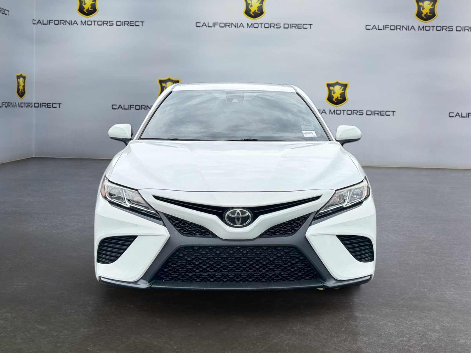 Used 2020 Toyota Camry SE w/ Carpet Mat Package FWD image 8