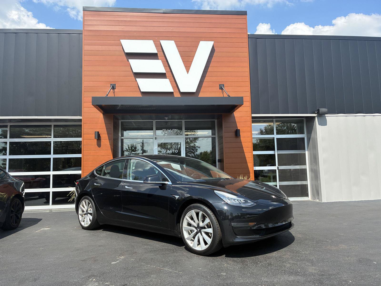 Used 2019 Tesla Model 3 Mid Range