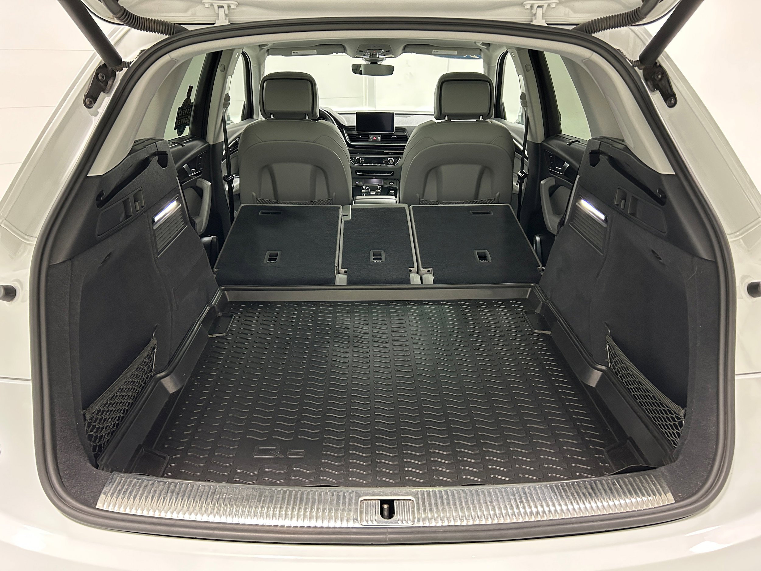 Used 2020 Audi Q5 Prestige image 36