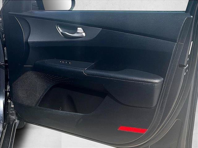 Used 2019 Kia Forte LXS FWD image 19