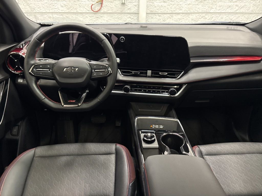 Used 2025 Chevrolet Equinox RS image 12