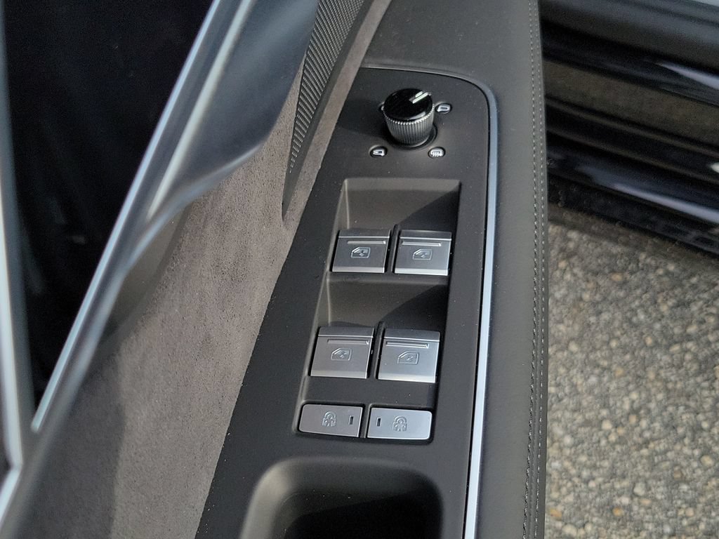 New 2026 Audi A8 L 3.0T AWD/4WD image 22