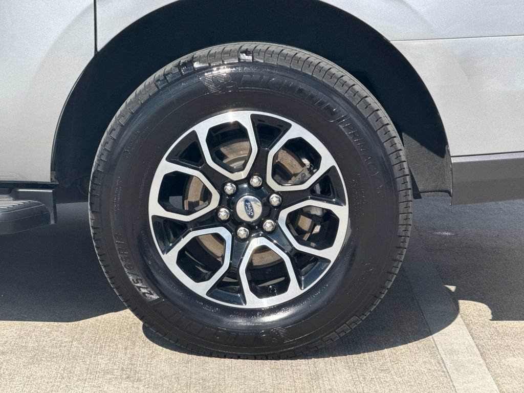 Used 2024 Ford Expedition Max XLT AWD/4WD image 29
