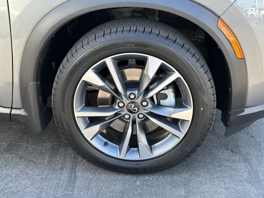 Used 2023 INFINITI QX60 Luxe w/ Performance Audio Package AWD/4WD image 12