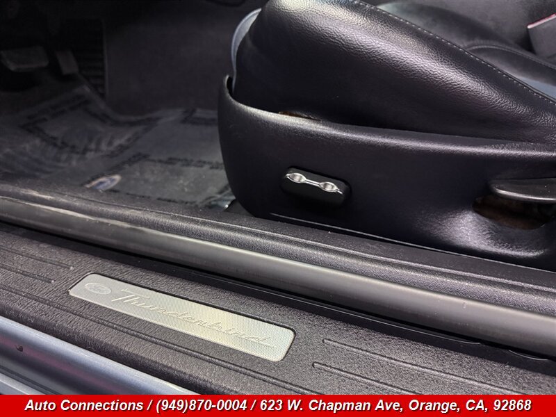 Used 2005 Ford Thunderbird RWD image 19