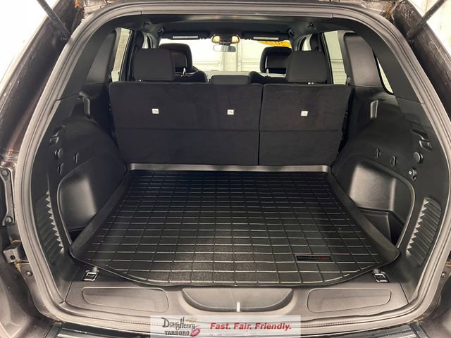 Used 2021 Jeep Grand Cherokee Laredo RWD image 35