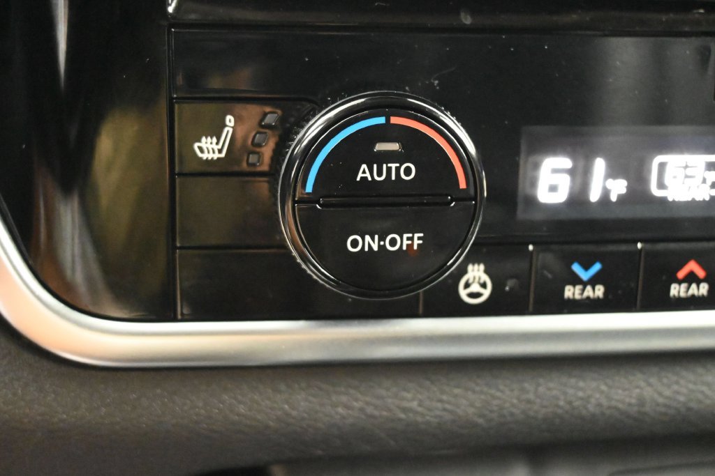 Used 2023 Nissan Rogue SL w/ SL Premium Package AWD/4WD image 14