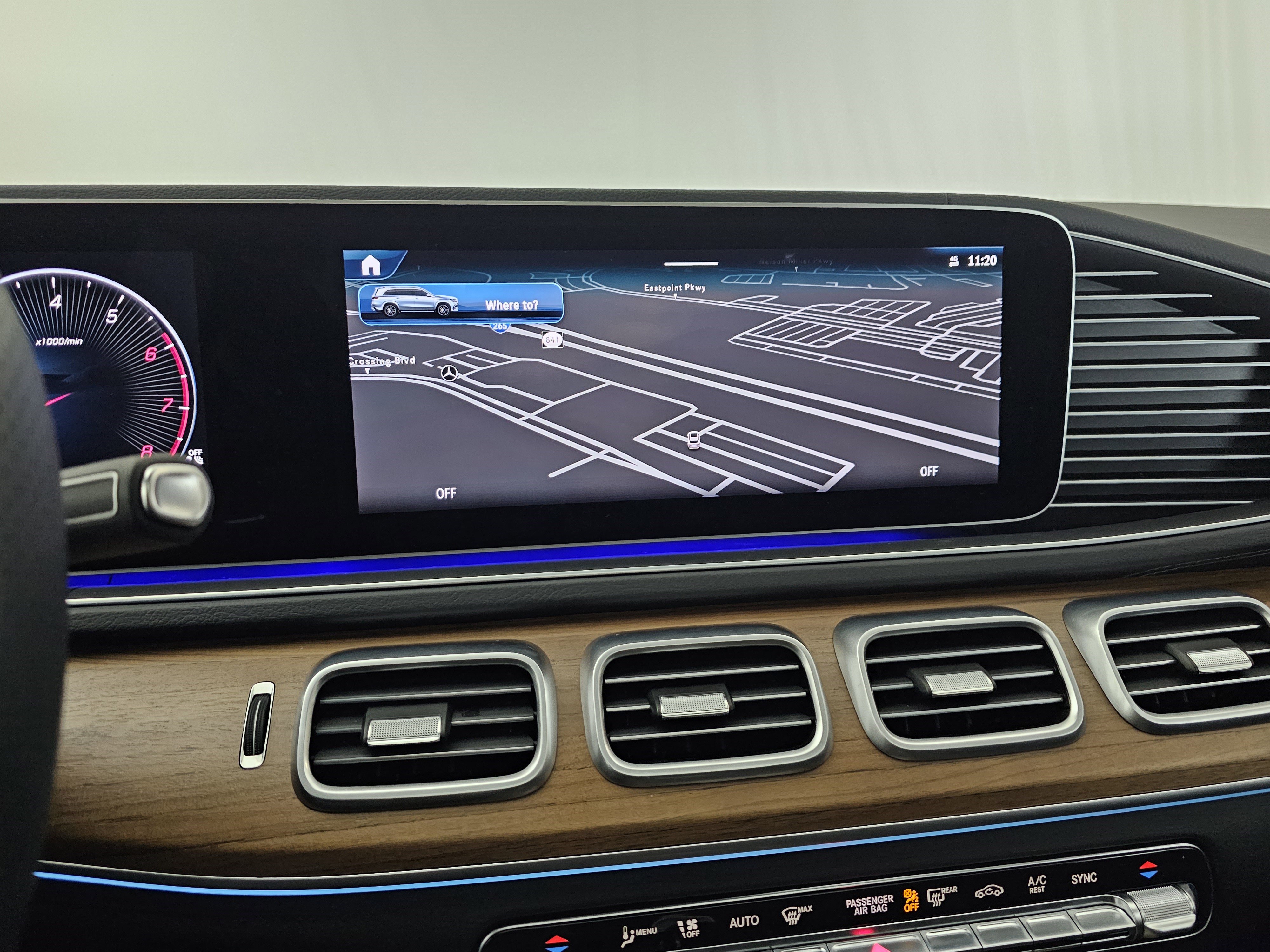 Certified 2024 Mercedes-Benz GLS 450 4MATIC image 39