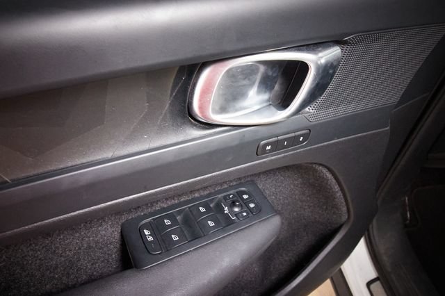 Certified 2023 Volvo XC40 Recharge Plus AWD/4WD image 11