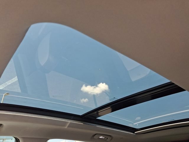 Used 2020 Chevrolet Equinox Premier AWD/4WD image 14