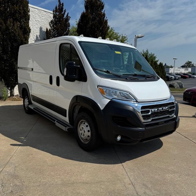 Used 2025 RAM ProMaster 2500 w/ U-Haul Equipment Group FWD image 7