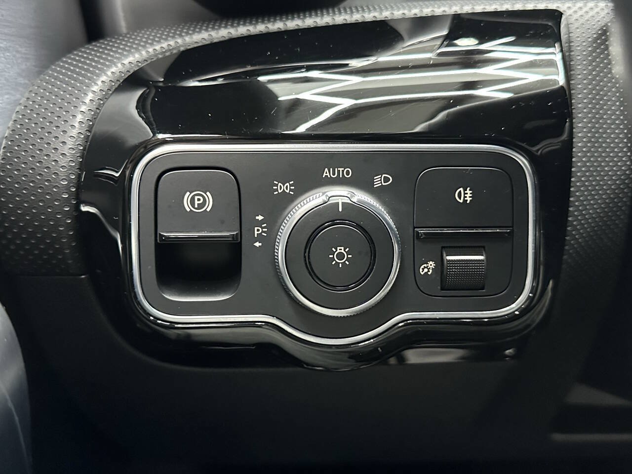 Used 2020 Mercedes-Benz A 220 image 24