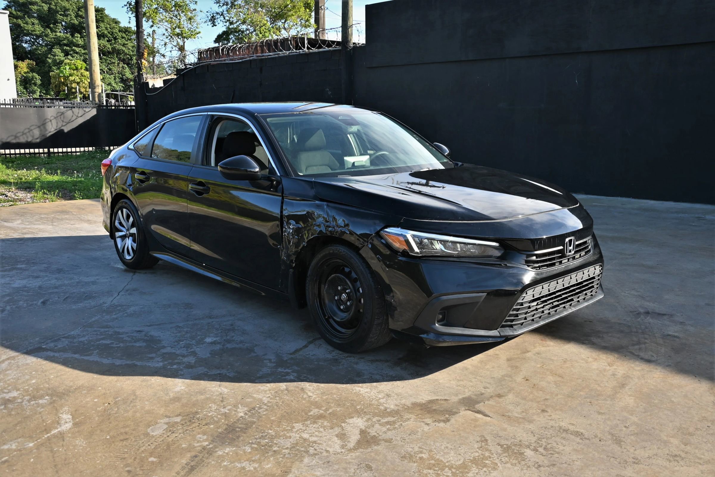 Used 2023 Honda Civic LX image 3