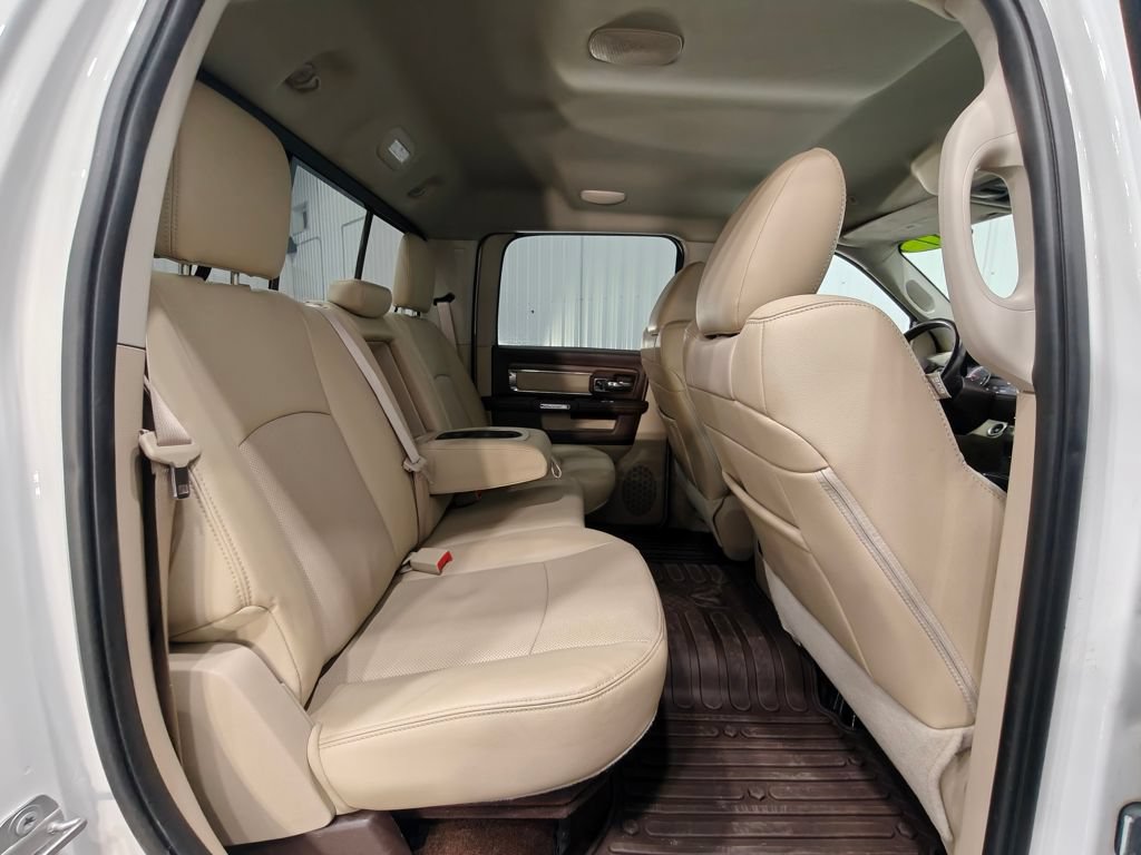 Used 2017 RAM 1500 Laramie w/ Convenience Group AWD/4WD image 31