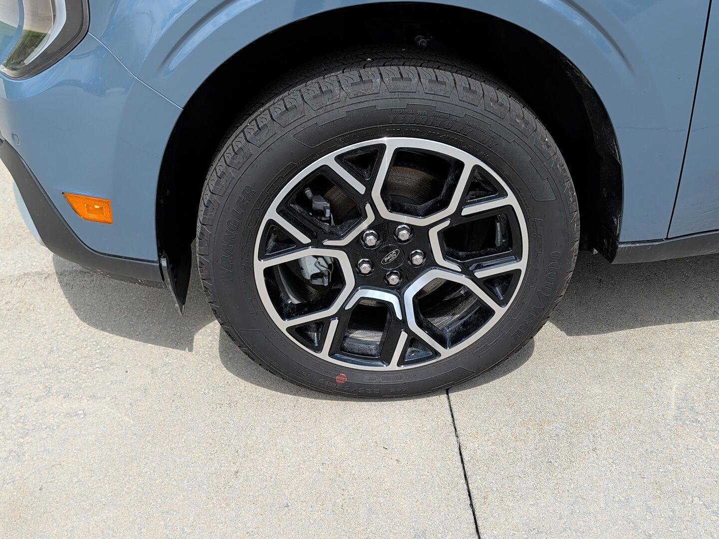 New 2025 Ford Maverick Lariat w/ 4K Tow Package AWD/4WD image 34