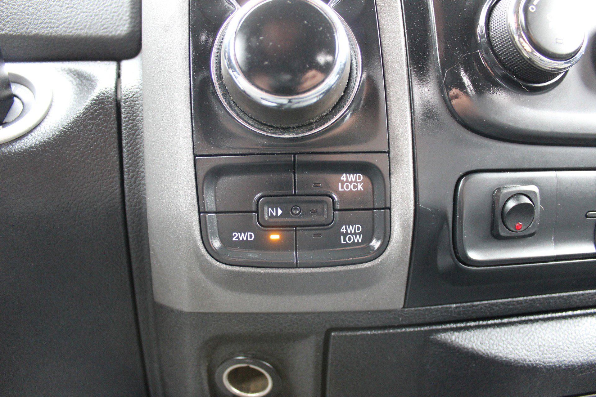 Used 2013 RAM 1500 ST w/ SXT Appearance Group image 25