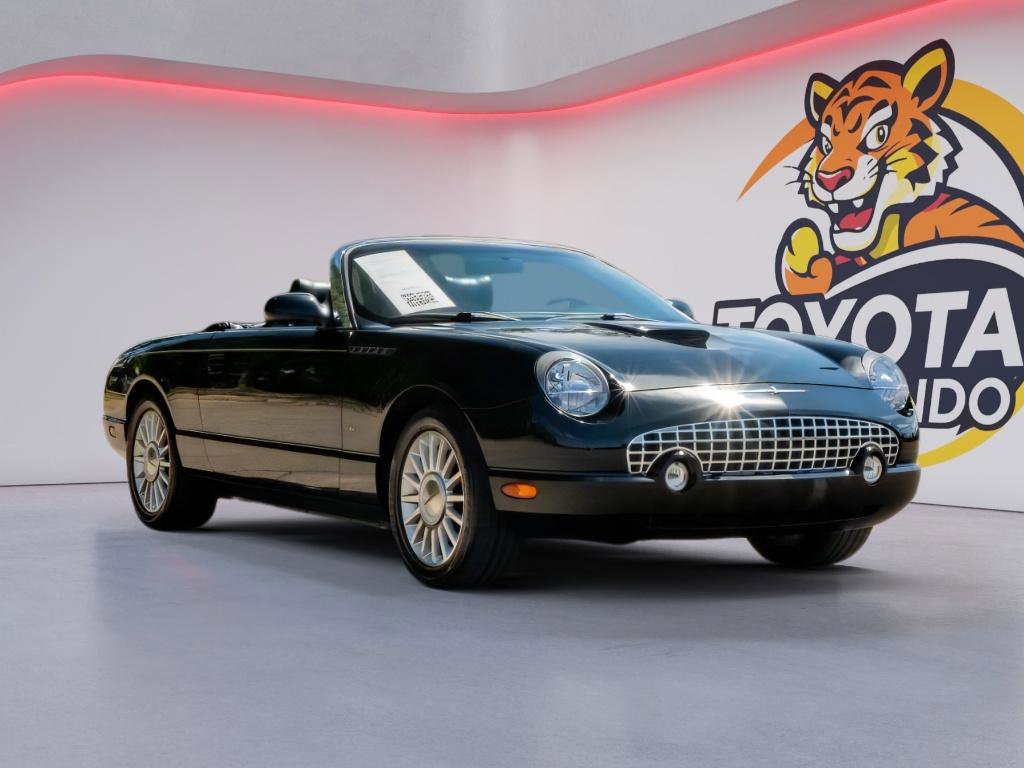 Used 2004 Ford Thunderbird RWD image 3