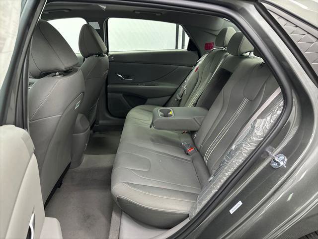New 2026 Hyundai Elantra SEL Sport image 19