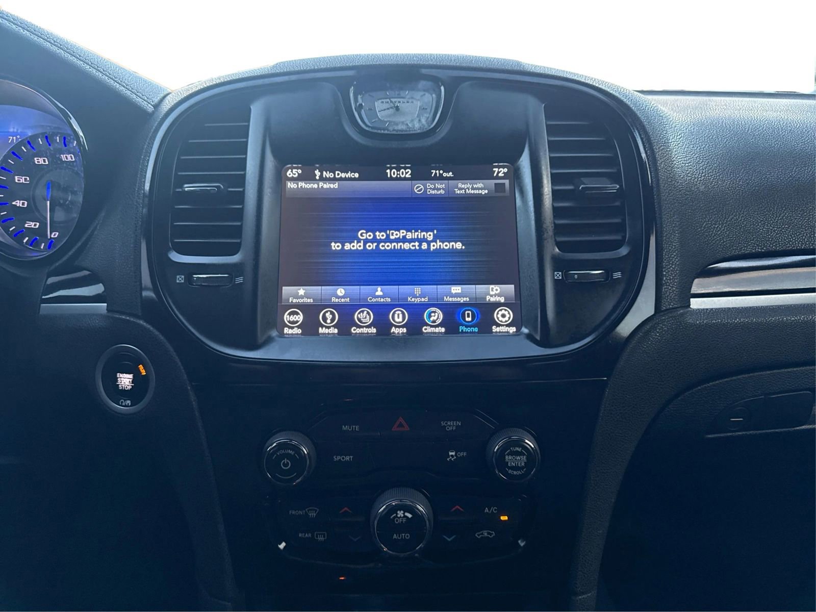 Used 2018 Chrysler 300 S AWD/4WD image 14