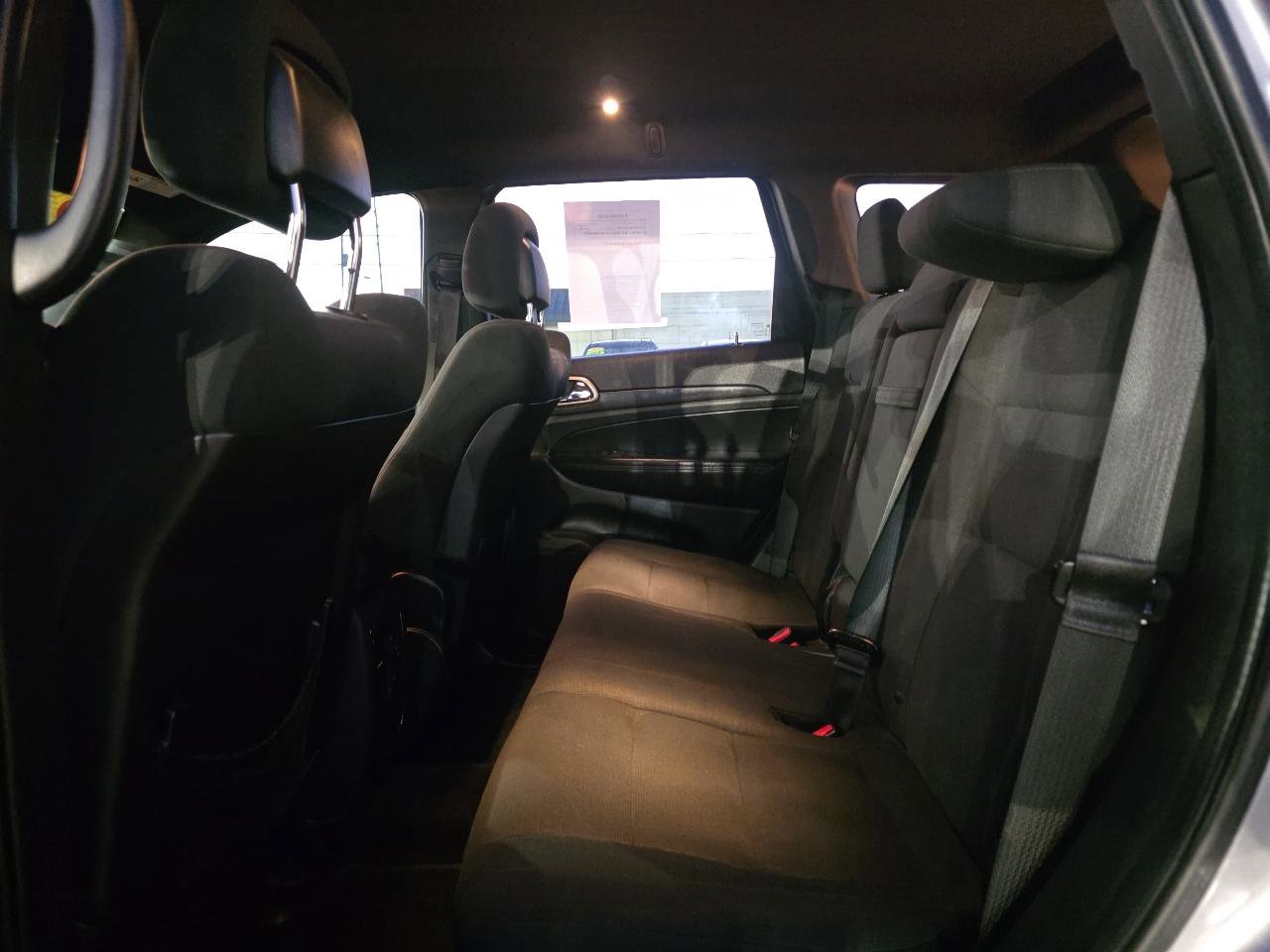 Used 2017 Jeep Grand Cherokee Laredo w/ Quick Order Package 2BE image 23