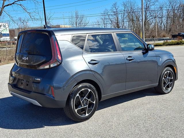 Used 2024 Kia Soul EX image 10