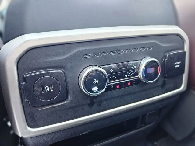 Used 2024 Ford Expedition Limited image 29