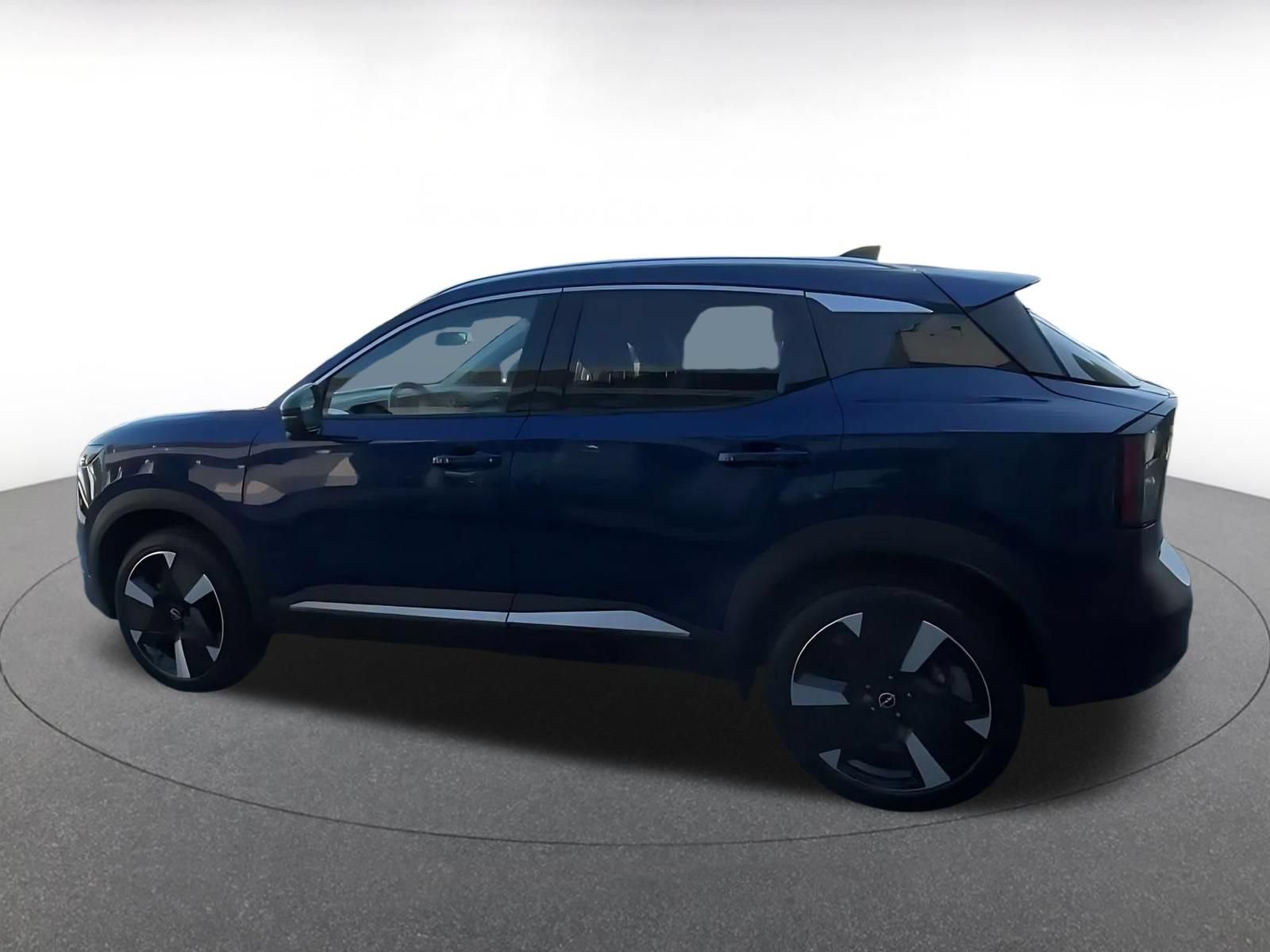 Used 2026 Nissan Kicks SR FWD image 9