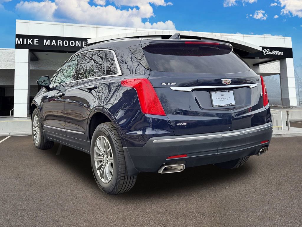 Used 2017 Cadillac XT5 Luxury w/ Driver Awareness Package image 4