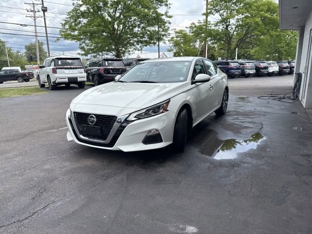 Used 2021 Nissan Altima 2.5 SV w/ SV Premium Package image 5